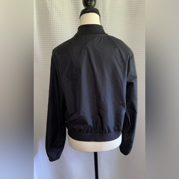 Women’s REEBOK taffeta black workout bomber sport jacket size small - Picture 14 of 16